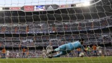 Diego Alves paró un penalti a Cristiano.