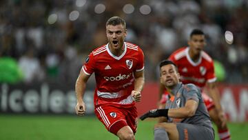 River Plate's forward Lucas Beltran celebrates scoring his team's first goal during the Copa Libertadores group stage first leg football match between Brazil's Fluminense and Argentina's River Plate, at the Maracana stadium in Rio de Janeiro, Brazil, on May 2, 2023. (Photo by MAURO PIMENTEL / AFP)