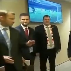 Se hace viral este momento de Putin con McGregor: no es normal ver así al irlandés