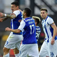 Herrera, Reyes y Tecatito Corona, titulares en triunfo del Porto