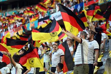 Aficionados de la selección de Alemania.