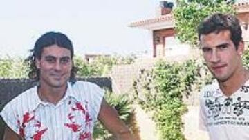 <b>A PUNTO. </b>Dani y Lopo apuran sus últimas horas de descanso; AS los juntó en la casa de la familia del delantero en Sant Cugat.