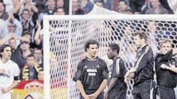 <b>El último hasta ahora</b>. El inglés consiguió su décimo gol de falta desde que llegó al Madrid el pasado miércoles ante el Rosenborg. Beckham redondeó la goleada de su equipo en la Champions y, sobre todo, una actuación personal para enmarcar.