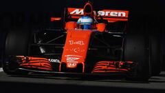 SOCHI, RUSSIA - APRIL 29: Fernando Alonso of Spain driving the (14) McLaren Honda Formula 1 Team McLaren MCL32 on track during qualifying for the Formula One Grand Prix of Russia on April 29, 2017 in Sochi, Russia.  (Photo by Mark Thompson/Getty Images)