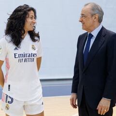 Real Madrid - Atlético: Florentino, en el palco para ver al femenino