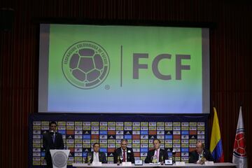 El presidente de la Federación Colombiana de Fútbol afirmó que están buscando otro rival para la fecha FIFA de marzo.