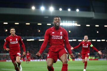 3-0. Georginio Wijnaldum celebró el tercer gol.