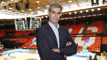 Antonio Mart&iacute;n, presidente de la ACB, posa para AS en La Fonteta.