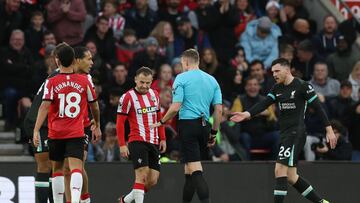 Referee Samuel Barrott awarded the Saints a controversial penalty after Andy Robertson had fouled Tyler Dibling.