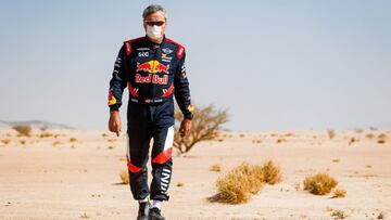 Sainz: "Estoy desmoralizado y disgustado, esto no es el Dakar..."