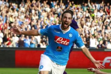 El argentino es el máximo goleador de la Serie A. Argumento suficiente para que Arsenal y Chelsea se interesen por contar con él, pese a lo elevado de su pase: 70 millones de dólares.