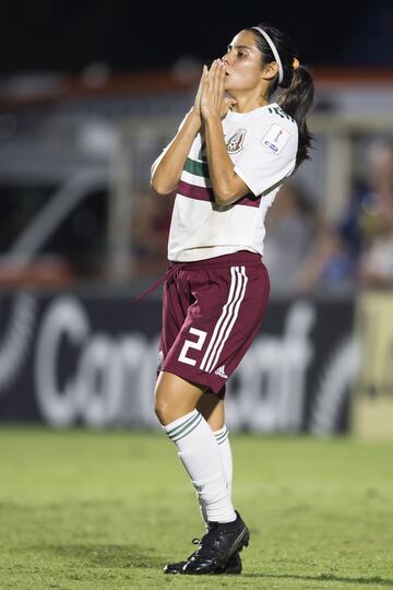 México le pasó por encima a la selección de Trinidad y Tobago y le anotó y ganó 4 goles por 1; Charlyn Corral se hizo presente en el marcador con 2 anotaciones.