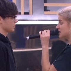 Samantha llora por un Flavio que reconoce tener actitudes más frías con ella