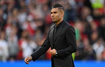 El centrocampista brasile?o fue presentado ante los aficionados del Manchester United antes del encuentro frente al Liverpool.