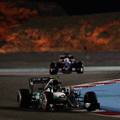Cards fall in Rosberg's favour as German wins in Bahrain
