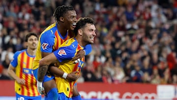 Hugo Duro y Ramazani.