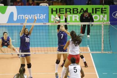 Perú definirá su pase a la semifinal ante la invicta Cuba