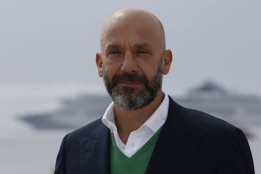 Former Italy striker Gianluca Vialli dies aged 58