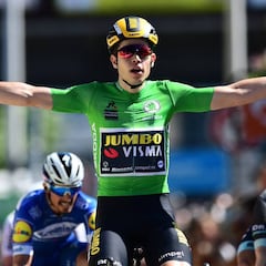 ¡Otra para Van Aert! Esta vez se impuso al esprint ante Bennett