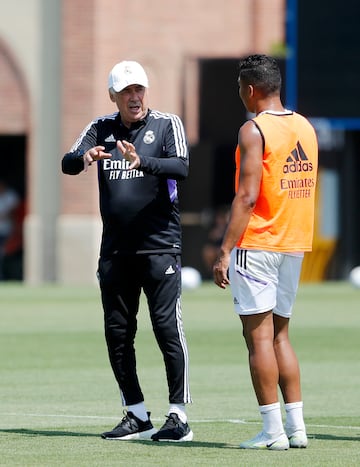 Carlo Ancelotti y Carlos Casemiro.