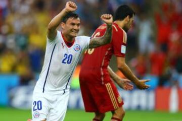 Con goles de Eduardo Vargas y Charles Aránguiz, la Roja derrotó a España en el Maracaná, el 18 de junio del 2014.