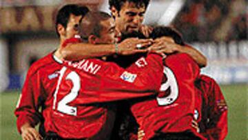 <B>ESCALADA</B>. Los mallorquinistas quieren huir de la zona peligrosa.