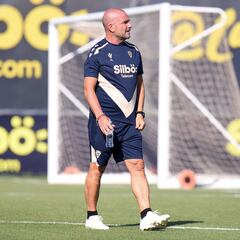 Castalia, un feudo conocido para Paco López