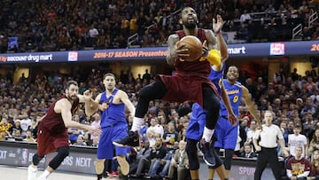 En Cleveland bromean con las remontadas a los Warriors