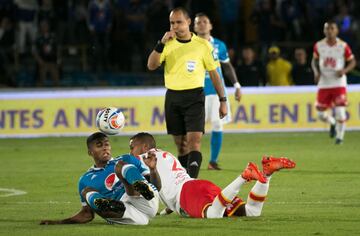 Partido de ida de la Final Liga Águila 2017-II en el estadio El Campín. Millonarios ganó 1-0 a Santa Fe.