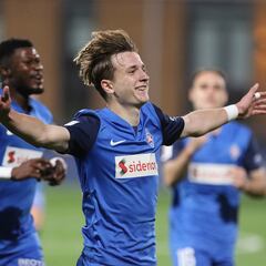 Félix Garreta sale de la UCI