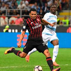 Bacca va por el gol 30 ante su víctima preferida en Italia