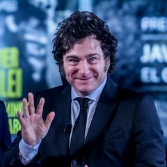 Milei, sin piedad contra Sánchez: “Tiene la mujer corrupta y se toma cinco días para pensarlo”