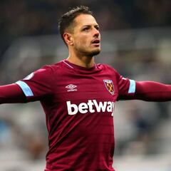 Con breve mensaje, Chicharito se despidió del West Ham