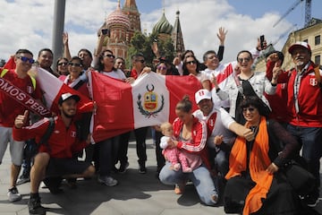 Aficionados de todo el mundo ya están en Moscú para disfrutar del Mundial 2018.


