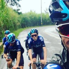 Froome: "Egan Bernal puede ganar ya el Giro de Italia"