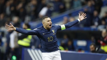 Nice (France), 18/11/2023.- Kylian Mbappe celebrates scoring a goal during the UEFA EURO 2024 Group B qualification match between France and Gibraltar in Nice, France, 18 November 2023. (Francia, Niza) EFE/EPA/SEBASTIEN NOGIER
