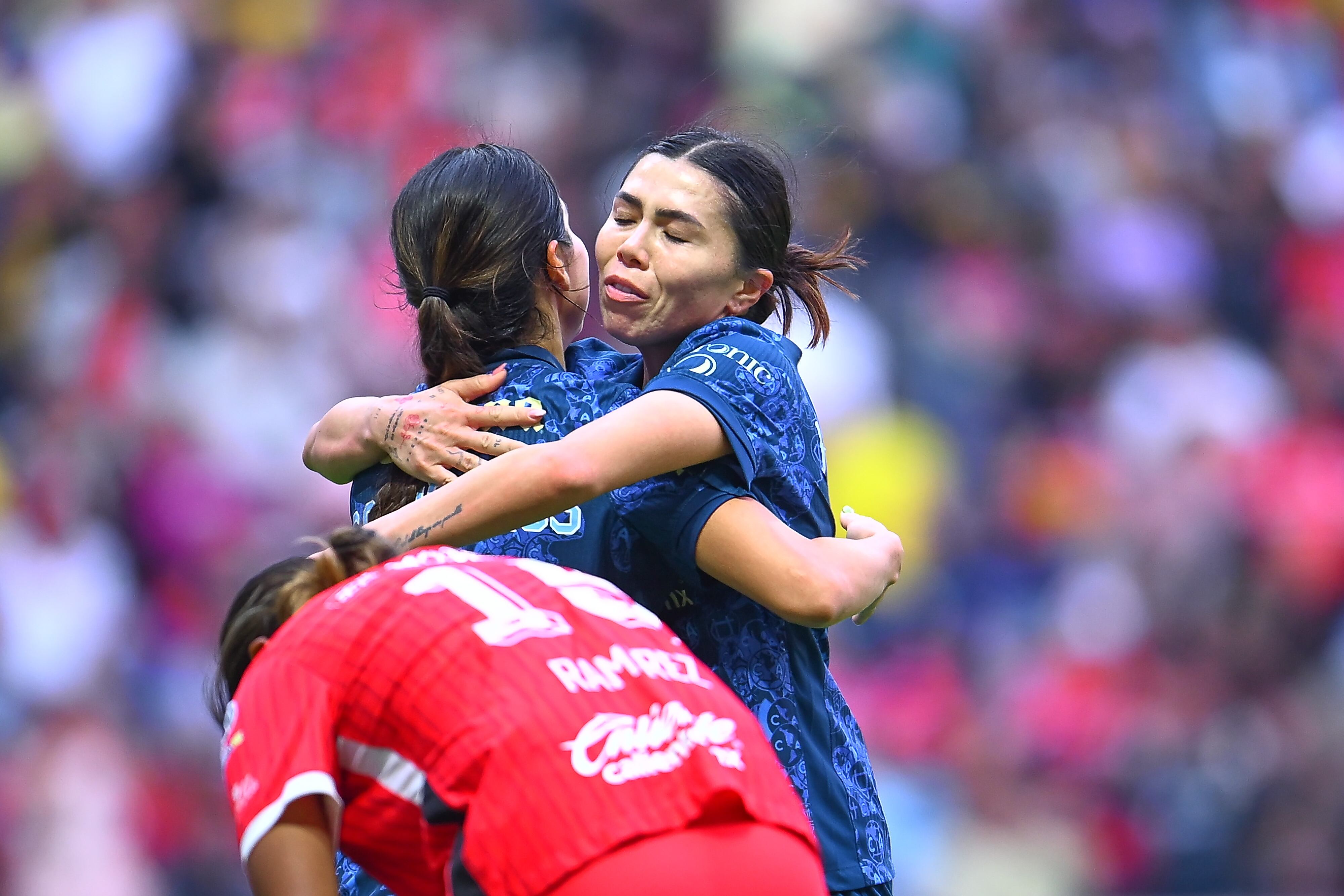 Kiana Palacios celebrates her goal 2-2 of America during the 17h round match between Toluca and America as part of the Torneo Clausura 2025, Liga MX Femenil at Nemesio Diez Stadium on April 18, 2025 in Toluca, Estadio de Mexico, Mexico.