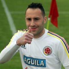 Ospina destaca el juego aéreo y los laterales de Bolivia
