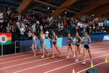 Las seis finalistas del 400 femenino.