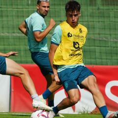 Salinas, el internacional Sub-18 atado por el Racing hasta 2027