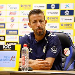 Luis García: “Jonathan Viera está más cerca de volver a participar”