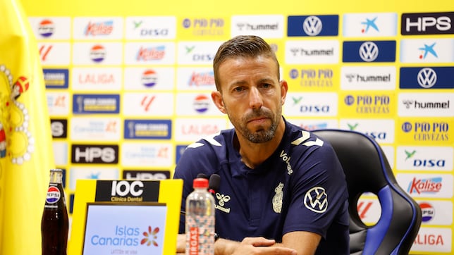 Luis García: “Jonathan Viera está más cerca de volver a participar”