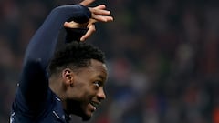 Golazo estratosférico en Champions del último gran talento de Colombia: ¡Jhon Durán!