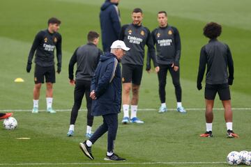 Ancelotti, en un momento del entrenamiento del Real Madrid.
