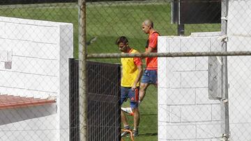 ENTRENAMIENTO DEL VALENCIA CF - FEGHOULI