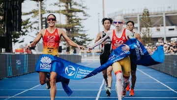 Susana Rodríguez, junto a su guía, gana su séptimo Mundial de paratriatlón.