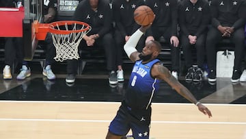 Salt Lake City (United States), 20/02/2023.- Team Lebron, LeBron James dunks the ball during the 72nd NBA All-Star game at Vivint Arena in Salt Lake City, Utah, USA, 19 February 2023. (Baloncesto, Estados Unidos) EFE/EPA/GEORGE FREY SHUTTERSTOCK OUT
