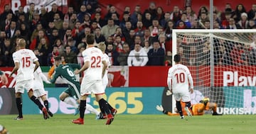 Fabián anotó el 0-1 antes de que transcurriera el primer minuto de partido.