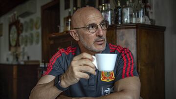 El seleccionador atendi&oacute; ayer a As en el hotel de concentraci&oacute;n de La Rojita en Udine, la ciudad de la final ante Alemania.