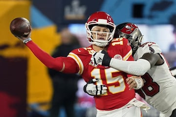 Para Patrick Mahomes esta fue una de las noches más difíciles de su vida. Es la primera ocasión como profesional que su equipo no puede anotar un touchdown y registró el rating más bajo de su carrera (52.3).